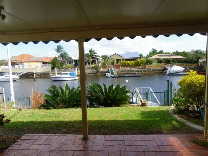 1/20 Port Drive, Banksia Beach QLD 4507