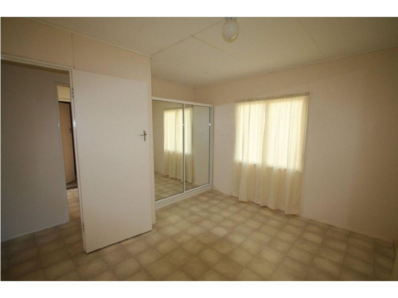 2 Kingfisher Drive, Bongaree QLD 4507