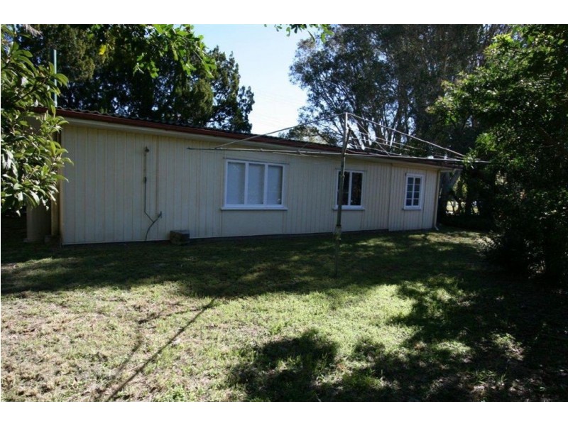2 Kingfisher Drive, Bongaree QLD 4507