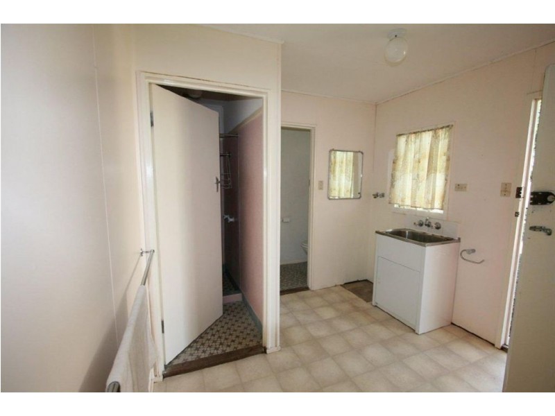 2 Kingfisher Drive, Bongaree QLD 4507