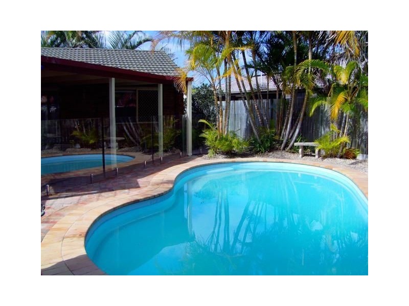 Sandstone Point QLD 4511