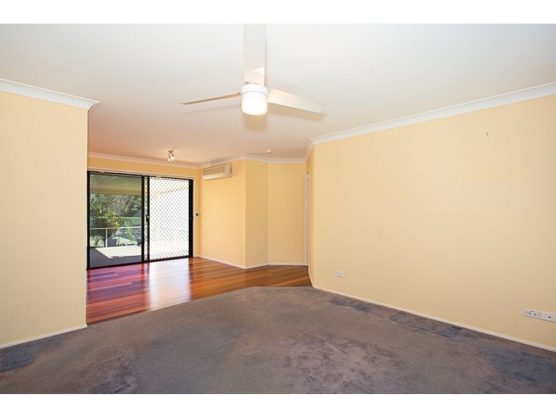 21 Wrenaus Way, Ningi QLD 4511