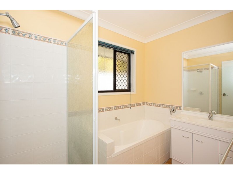 21 Wrenaus Way, Ningi QLD 4511