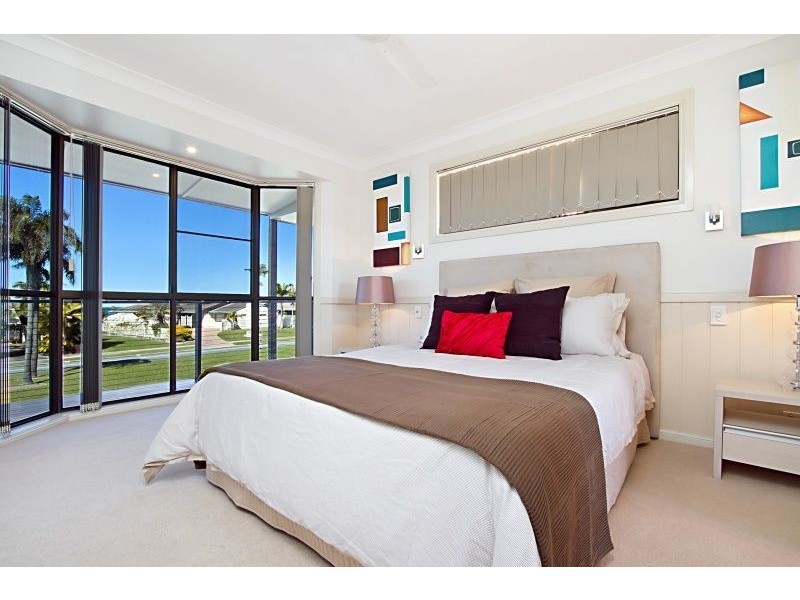 Sandstone Point QLD 4511