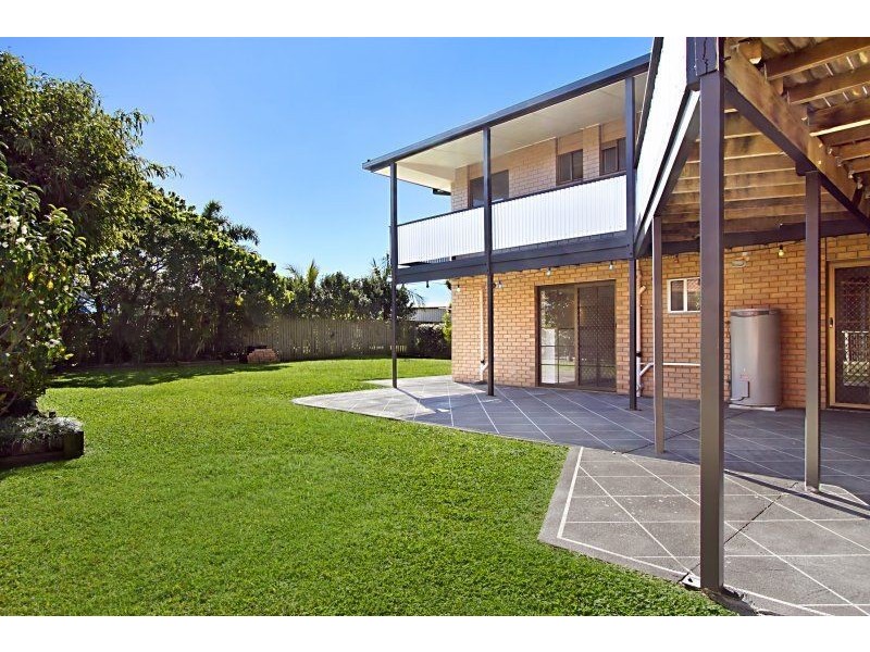 Sandstone Point QLD 4511