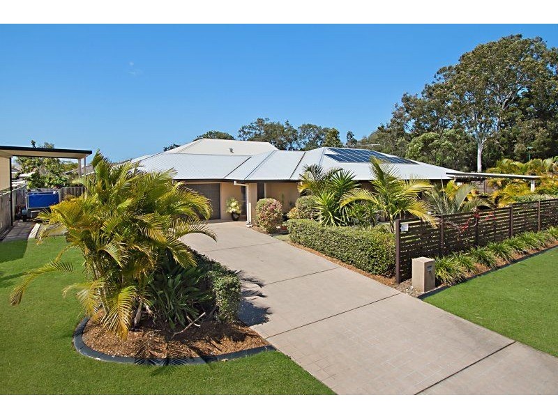 11 Bondi Court, Sandstone Point QLD 4511