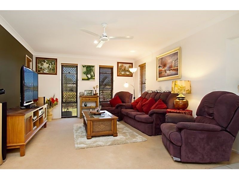 11 Bondi Court, Sandstone Point QLD 4511