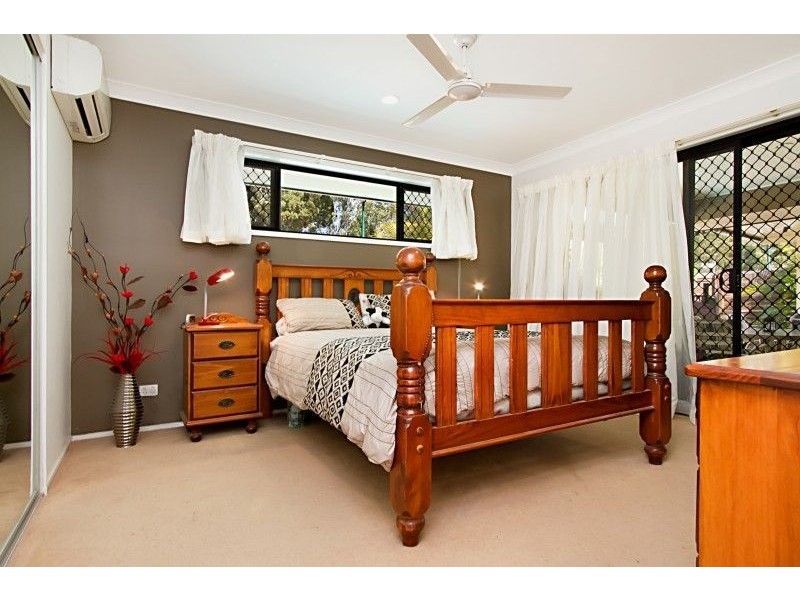 11 Bondi Court, Sandstone Point QLD 4511