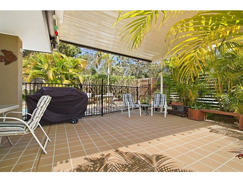 11 Bondi Court, Sandstone Point QLD 4511