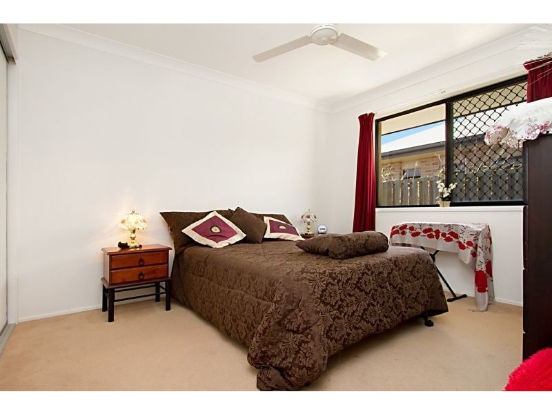 11 Bondi Court, Sandstone Point QLD 4511