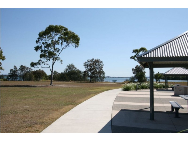 75 Solander Esp, Banksia Beach QLD 4507