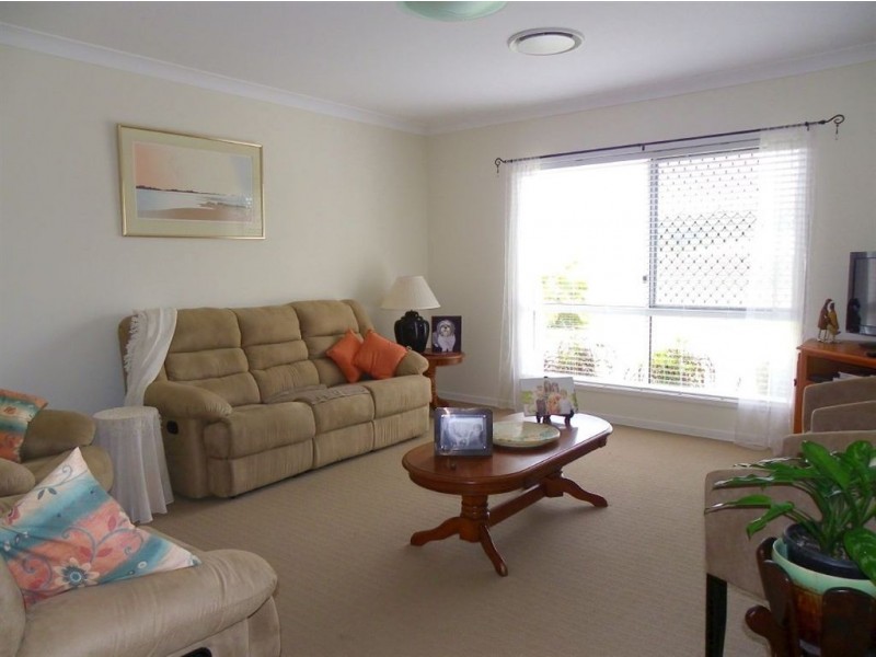 2 Honeybee Place, Ningi QLD 4511