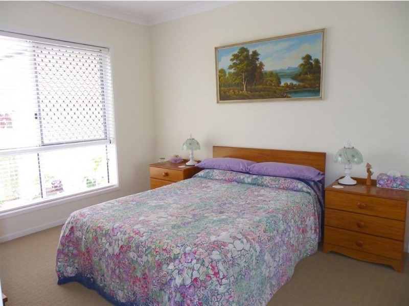 2 Honeybee Place, Ningi QLD 4511