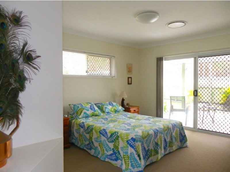 2 Honeybee Place, Ningi QLD 4511