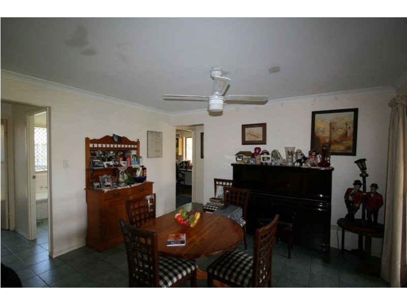 7 Tuna Court, Sandstone Point QLD 4511