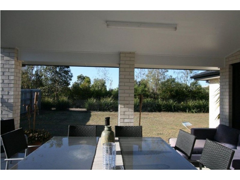 24 Gecko Place, Ningi QLD 4511