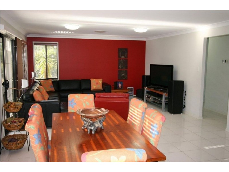 24 Gecko Place, Ningi QLD 4511