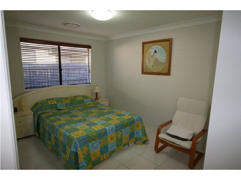 24 Gecko Place, Ningi QLD 4511