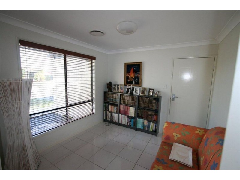 24 Gecko Place, Ningi QLD 4511
