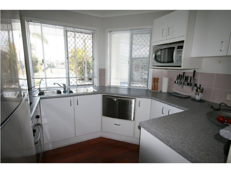 2/33 Island Parade, Banksia Beach QLD 4507