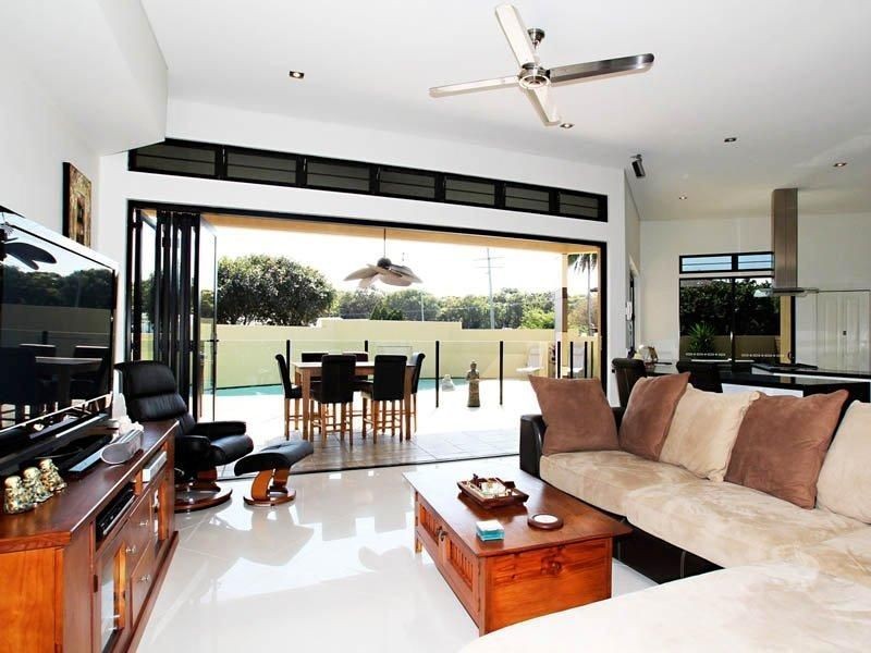 10 Eighth Avenue, Woorim QLD 4507
