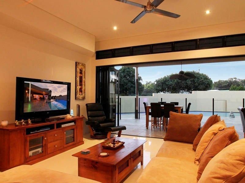 10 Eighth Avenue, Woorim QLD 4507