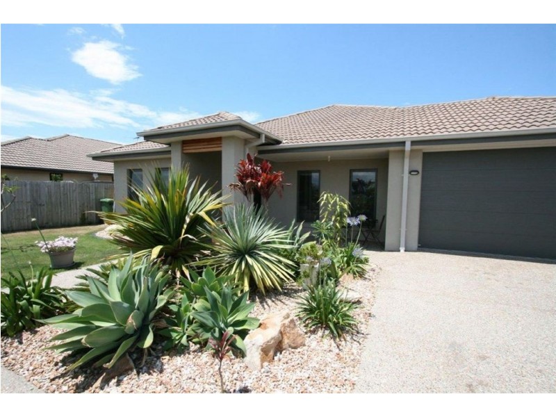 27 Dewdrop Place, Ningi QLD 4511