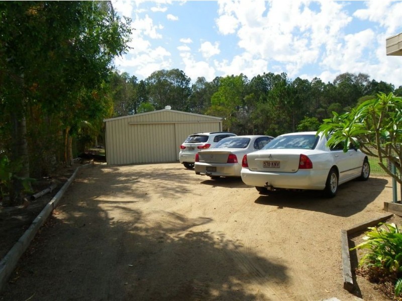 29-31 Lever Court, Ningi QLD 4511