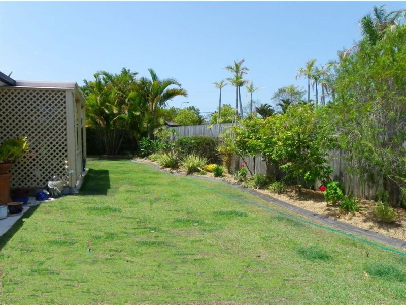 5 Sandpiper Court, Sandstone Point QLD 4511