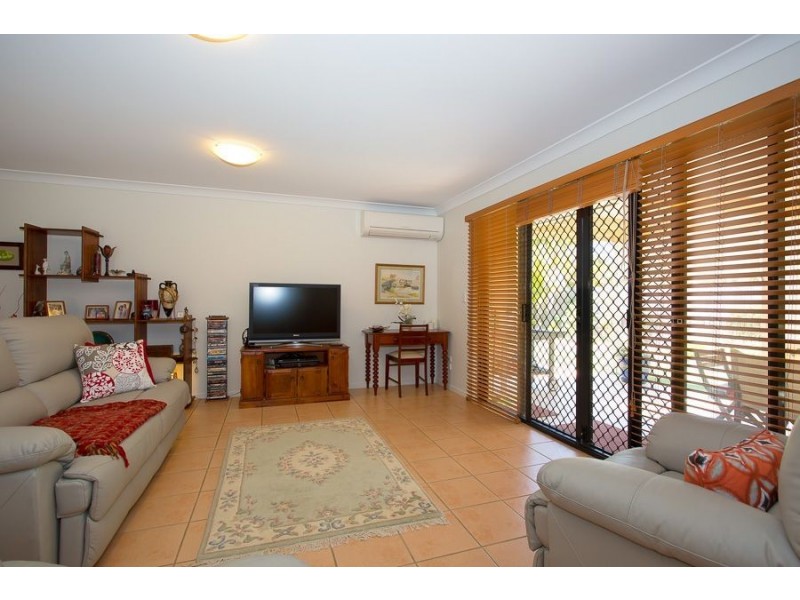 5 Sandpiper Court, Sandstone Point QLD 4511