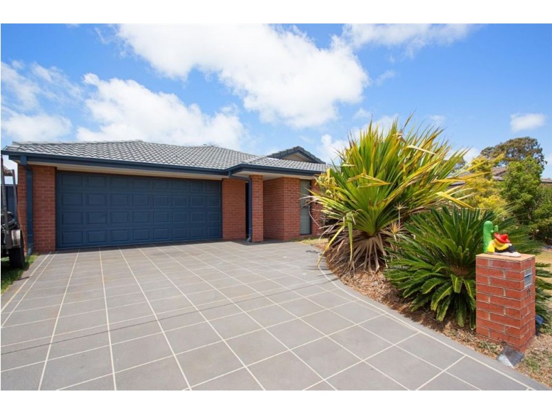 13 Myora Place, Sandstone Point QLD 4511