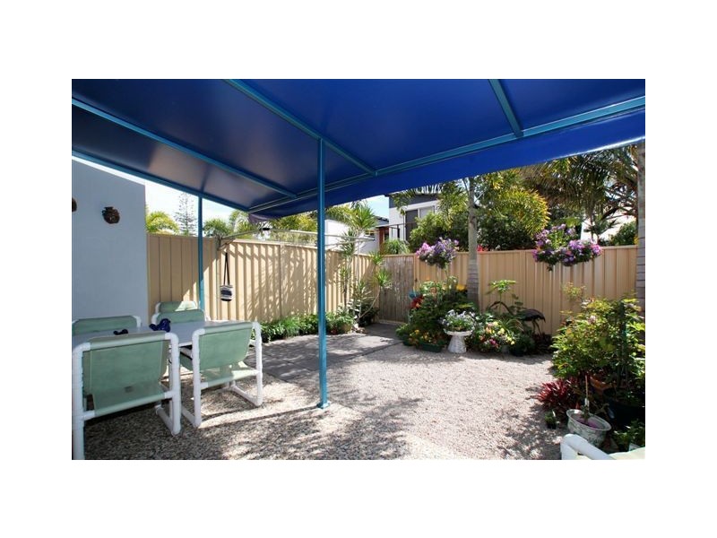 8/49 The Boulevarde, Bongaree QLD 4507
