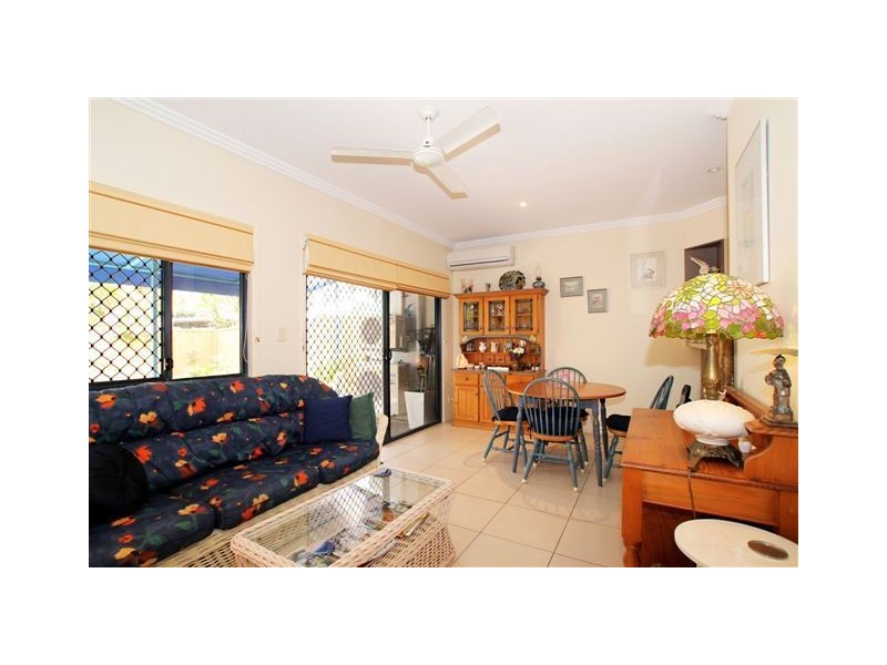 8/49 The Boulevarde, Bongaree QLD 4507