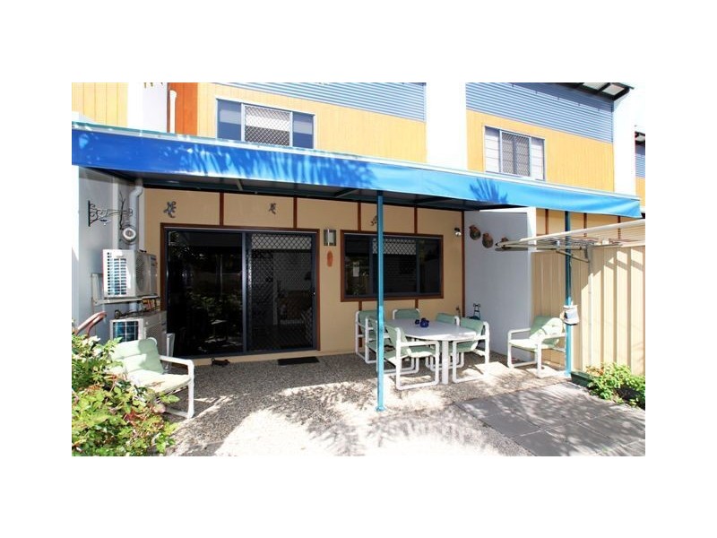 8/49 The Boulevarde, Bongaree QLD 4507