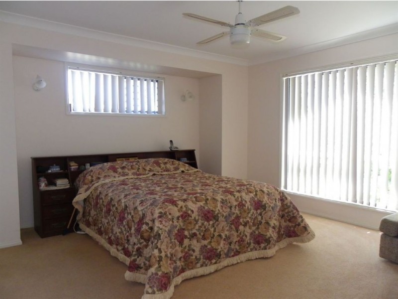74 Avon Avenue, Banksia Beach QLD 4507