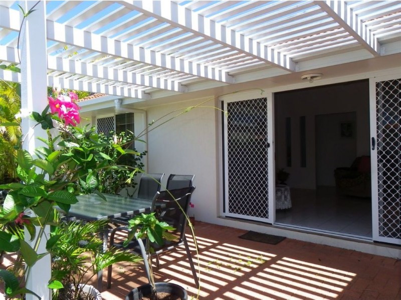 74 Avon Avenue, Banksia Beach QLD 4507