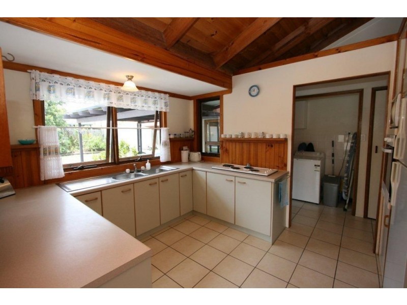 15 Venus Court, Banksia Beach QLD 4507