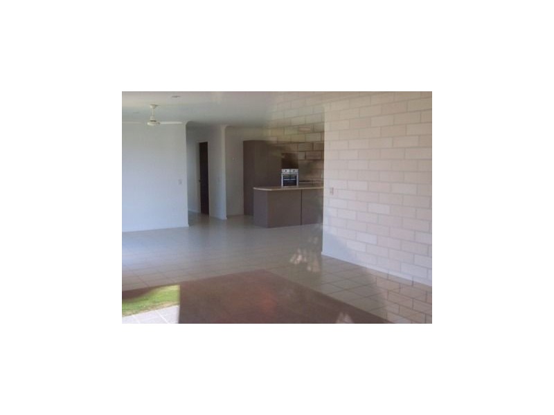 Sandstone Point QLD 4511