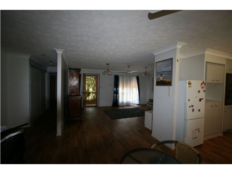 21 Burrawong Ave, Bongaree QLD 4507