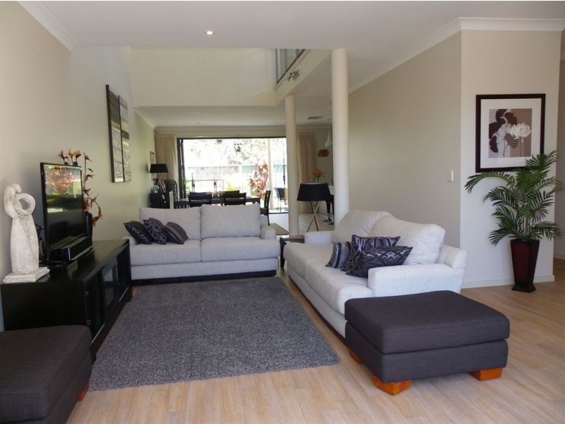 1/74 Marina Blvd, Banksia Beach QLD 4507