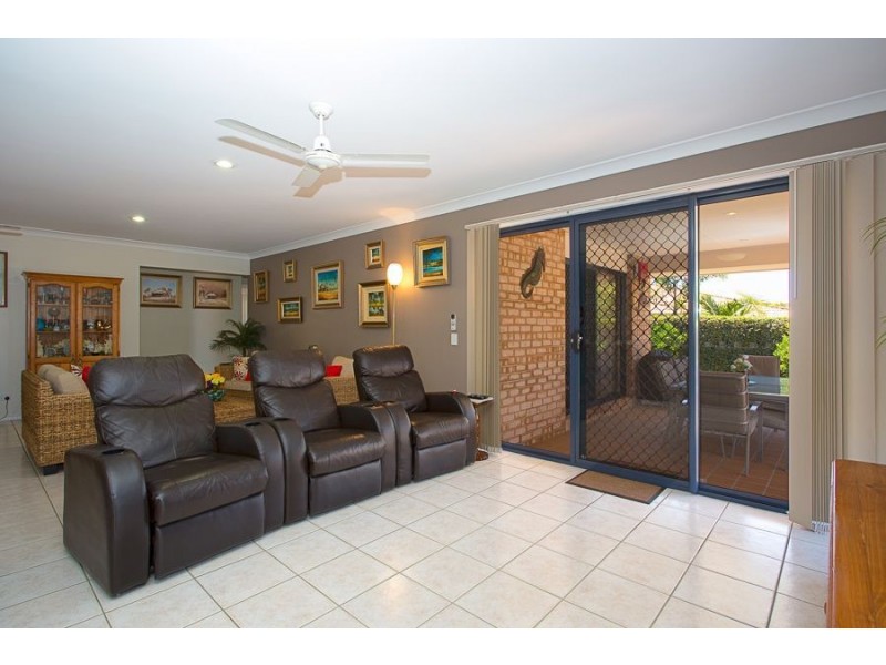 22 Bondi Court, Sandstone Point QLD 4511