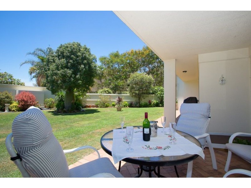 1/1-3 Links Court, Woorim QLD 4507