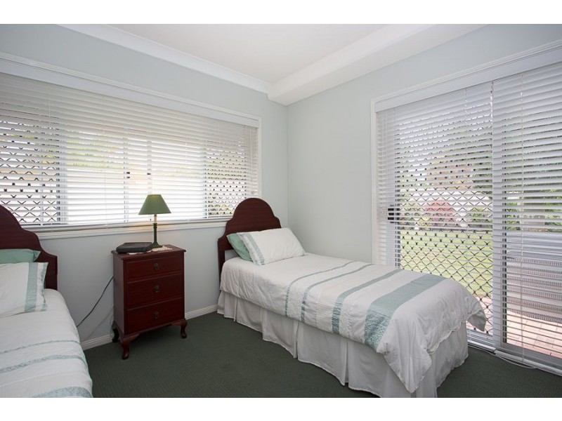 1/1-3 Links Court, Woorim QLD 4507