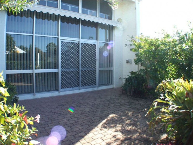 2B/10 Spinnaker Dr, Sandstone Point QLD 4511