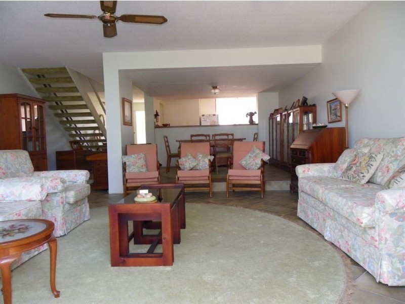 2A/16 Spinnaker Dr, Sandstone Point QLD 4511