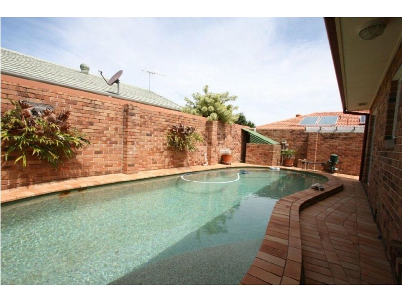 78 Avon Avenue, Banksia Beach QLD 4507