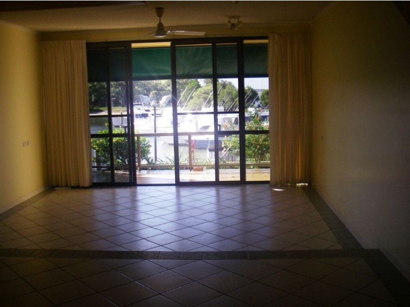 Sandstone Point QLD 4511