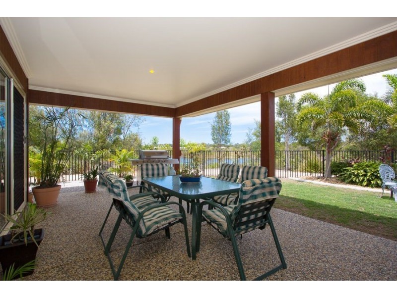 9 Treefrog street, Ningi QLD 4511