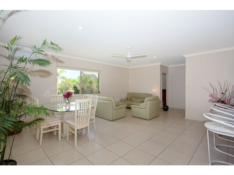 9 Treefrog street, Ningi QLD 4511