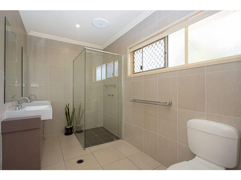 9 Treefrog street, Ningi QLD 4511